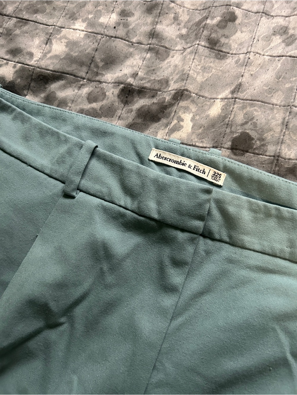 Abercrombie & Fitch Mid-Rise Trousers in Blue